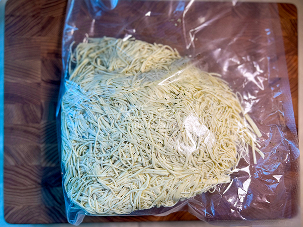 Сырный продукт ФЕРМЕРСКИЙ паутинка  укроп/чеснок в Лыткарино