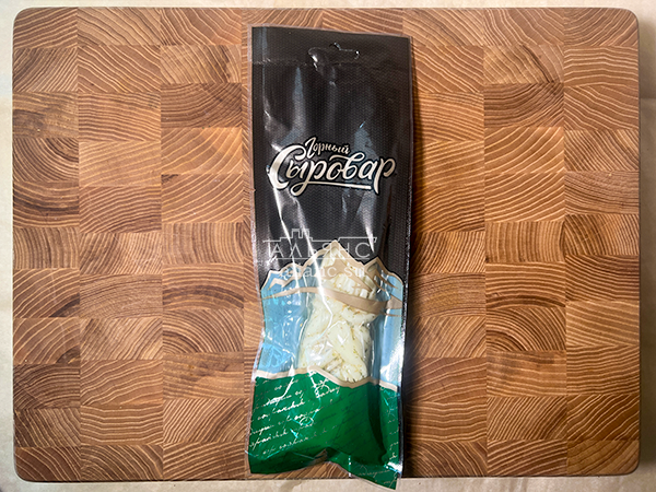 Сыр 100 гр ГОРНЫЙ СЫРОВАР (Косичка с укропом и чесноком) в Лыткарино