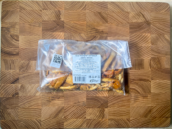 Сыр 150 гр ГОРНЫЙ СЫРОВАР (Ассорти копчёный с укропом и чесноком) в Лыткарино