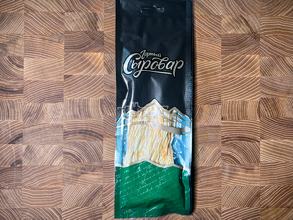 Сыр 60 гр ГОРНЫЙ СЫРОВАР (Паутинка копчёная) в Лыткарино